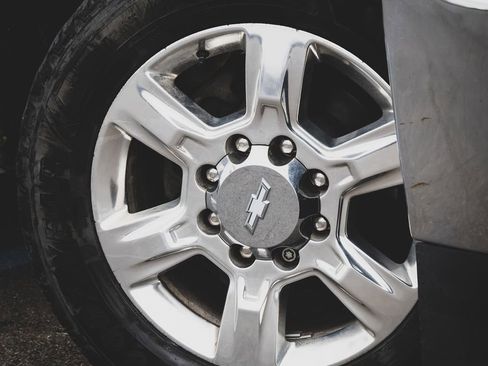 Used 2018 Chevrolet Silverado 2500 LTZ w/ Duramax Plus Package AWD/4WD image 31