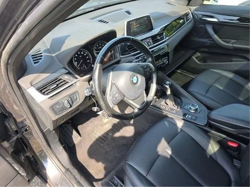 Used 2019 BMW X1 xDrive28i w/ Convenience Package AWD/4WD image 4