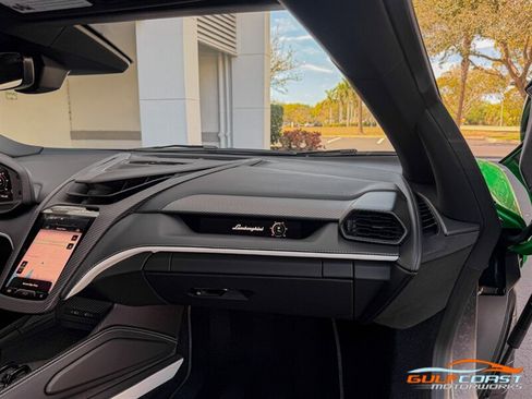 Used 2024 Lamborghini Revuelto AWD/4WD image 37
