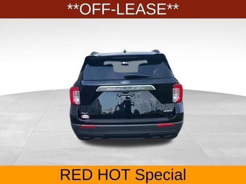 Used 2023 Ford Explorer XLT image 6
