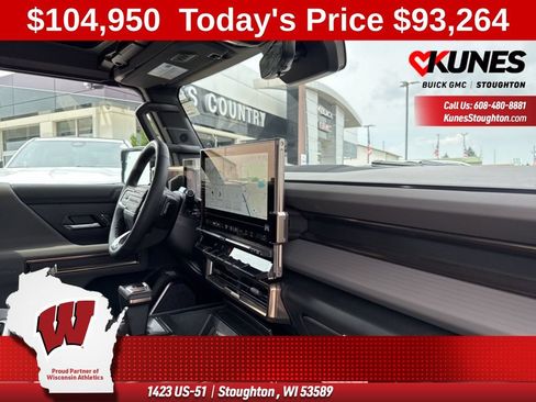 New 2025 GMC Hummer EV 2X w/ LPO, Dark Essentials Package AWD/4WD image 60