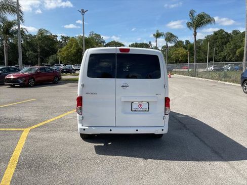 Used 2020 Nissan NV200 SV w/ Back Door Glass Package image 16