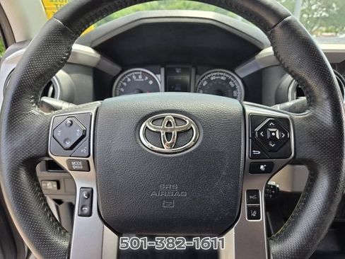 Used 2018 Toyota Tacoma SR5 RWD image 23
