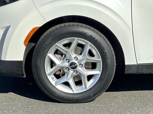 Used 2024 Kia Soul LX w/ Option Group 015 image 25