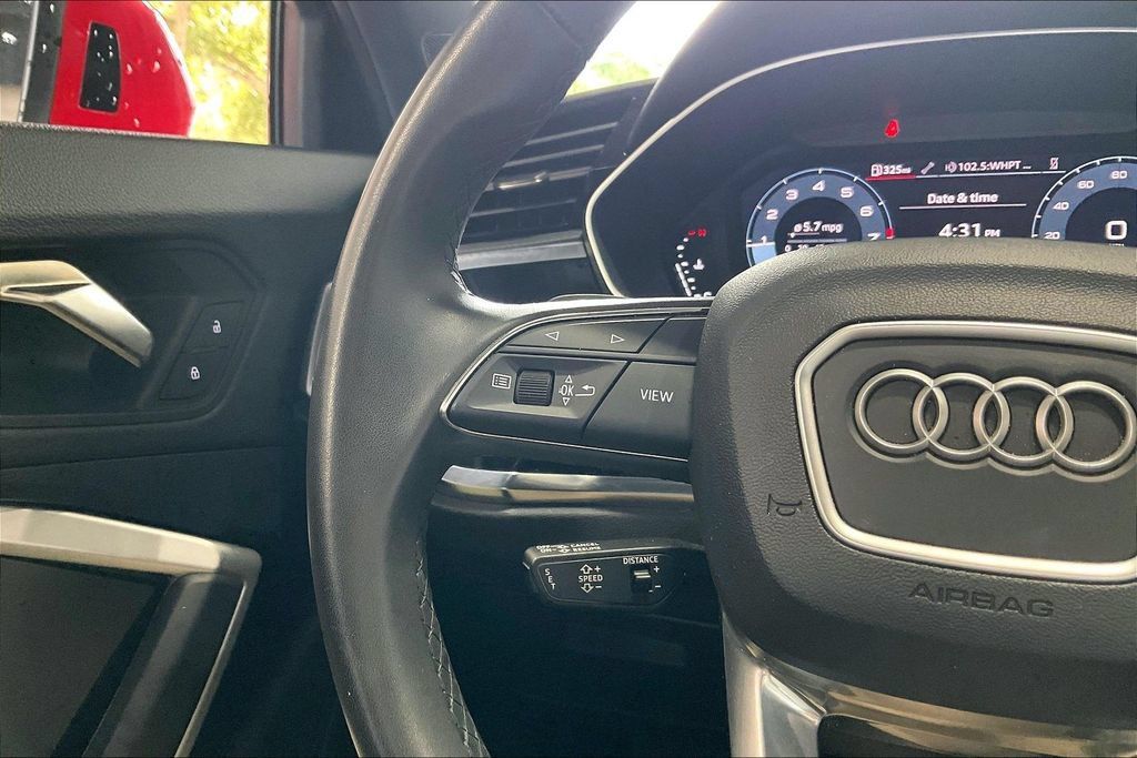 Used 2025 Audi Q3 2.0T Premium AWD/4WD image 8