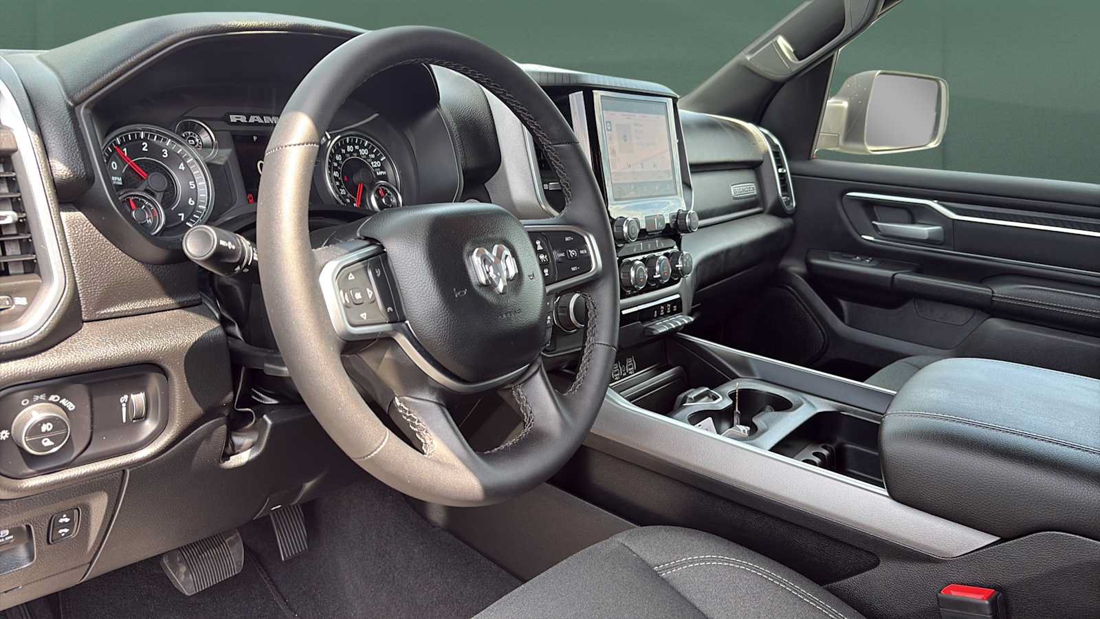 Used 2025 RAM 1500 Big Horn AWD/4WD image 13