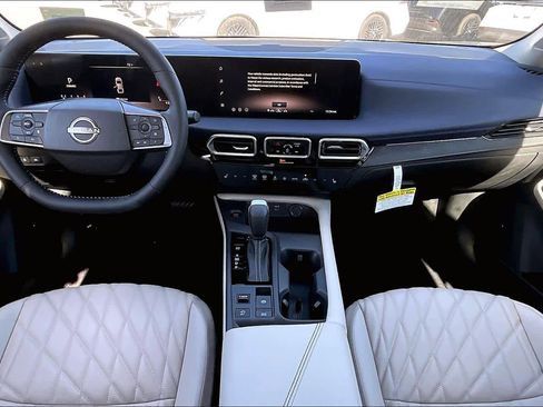 New 2026 Nissan Sentra SL w/ Floor Mat Package FWD image 5