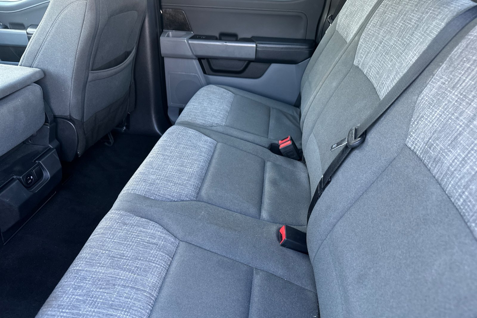 Used 2023 Ford F150 Lariat AWD/4WD image 12