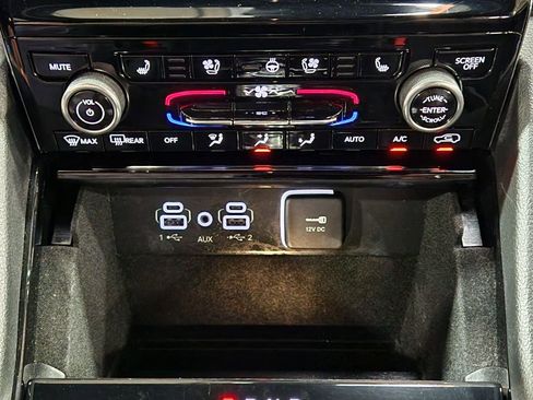 Used 2021 Jeep Grand Cherokee L Overland RWD image 38