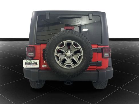 Used 2017 Jeep Wrangler Unlimited Rubicon w/ Connectivity Group image 4