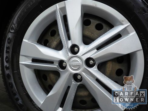 Used 2021 Nissan Kicks S image 13