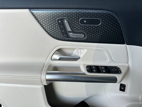 Certified 2026 Mercedes-Benz GLA 250 4MATIC image 12