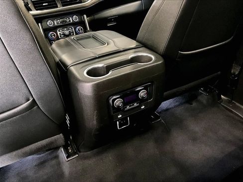 Used 2023 Chevrolet Suburban Z71 AWD/4WD image 29