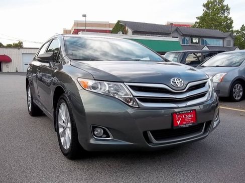 Used 2013 Toyota Venza LE FWD image 4