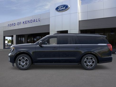New 2026 Ford Expedition Max Active RWD image 3