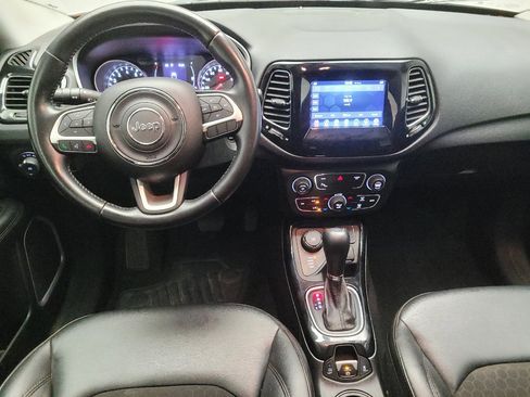 Used 2020 Jeep Compass Latitude AWD/4WD image 22