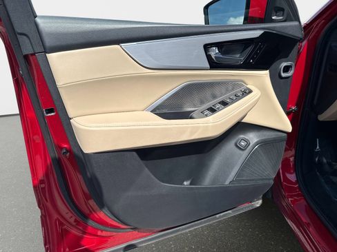 Used 2024 Acura MDX FWD w/ Technology Package image 17