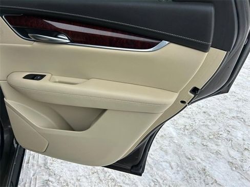 Used 2019 Cadillac XT5 Luxury image 26