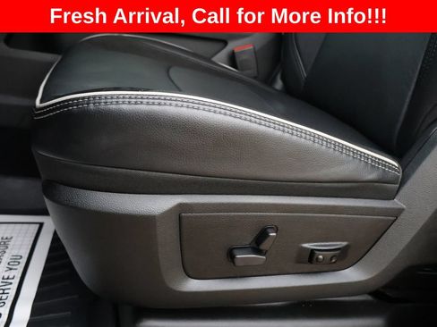 Used 2025 RAM 2500 Laramie AWD/4WD image 26