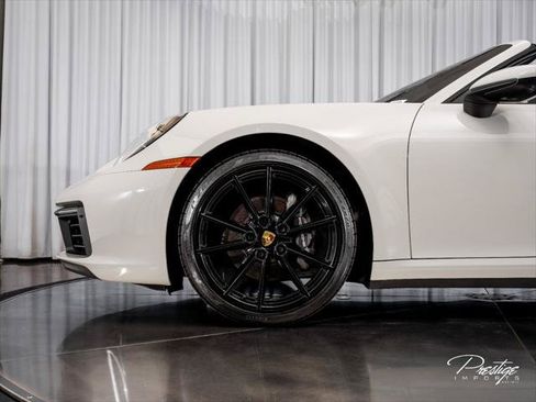 Used 2021 Porsche 911 Carrera 4 AWD/4WD image 10