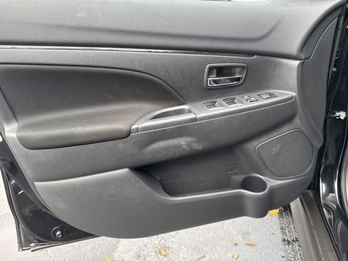 Used 2024 Mitsubishi Outlander Sport LE image 17