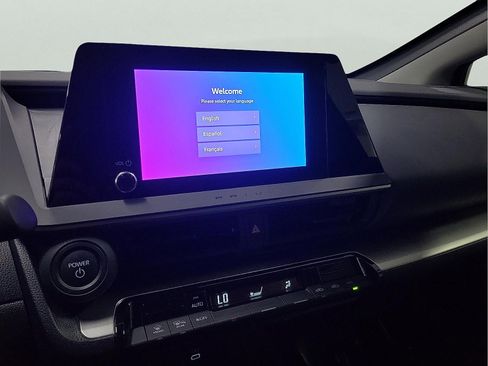Certified 2025 Toyota Prius LE FWD image 17
