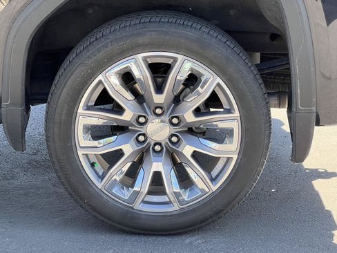 Used 2024 GMC Sierra 1500 Denali AWD/4WD image 14