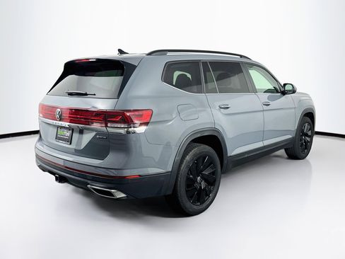 Used 2025 Volkswagen Atlas SE AWD/4WD image 9
