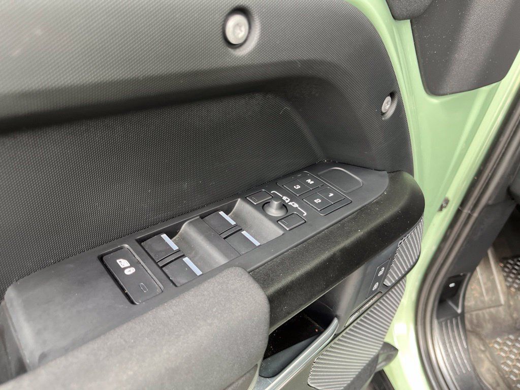 Used 2023 Land Rover Defender 110 75th Limited Edition AWD/4WD image 63
