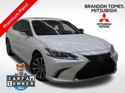 Used 2022 Lexus ES 350 w/ Accessory Package 2