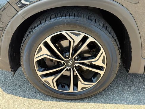 Used 2019 Hyundai Santa Fe AWD w/ Cargo Package image 10