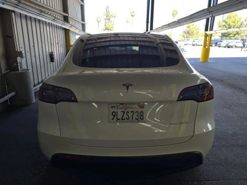 Used 2024 Tesla Model Y Long Range AWD/4WD image 6