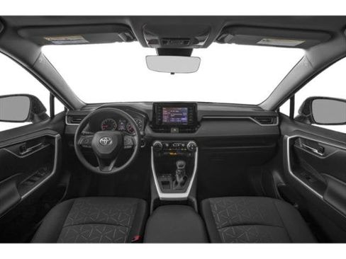 Used 2022 Toyota RAV4 XLE image 8