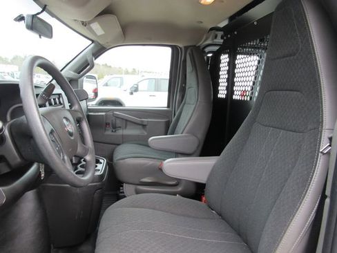 Used 2024 GMC Savana 2500 w/ Driver Convenience Package image 13