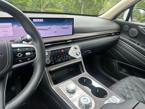 Certified 2026 Genesis GV80 3.5T Prestige AWD/4WD image 15