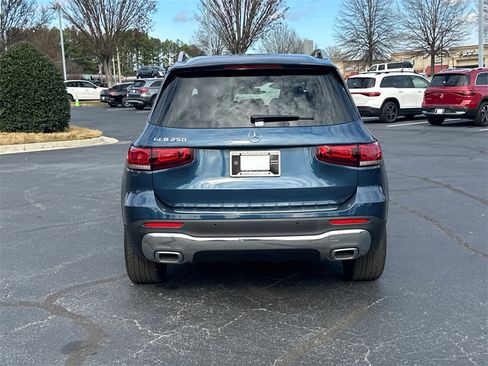 Certified 2023 Mercedes-Benz GLB 250 GLB 250 image 6