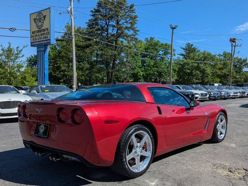 Used 2005 Chevrolet Corvette Coupe w/ Preferred Equipment Group RWD image 7