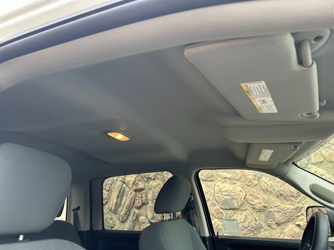 Used 2018 RAM 2500 Tradesman w/ Chrome Appearance Group image 34