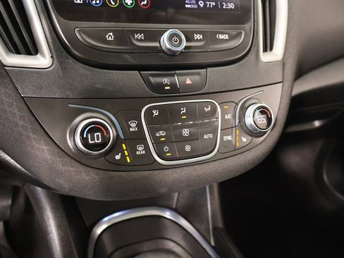 Used 2022 Chevrolet Malibu LT FWD image 7