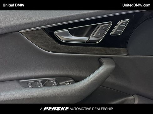 Used 2018 Audi Q7 3.0T Premium Plus w/ Premium Plus Package AWD/4WD image 3