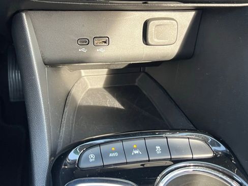 Certified 2024 Buick Encore GX Sport Touring image 35