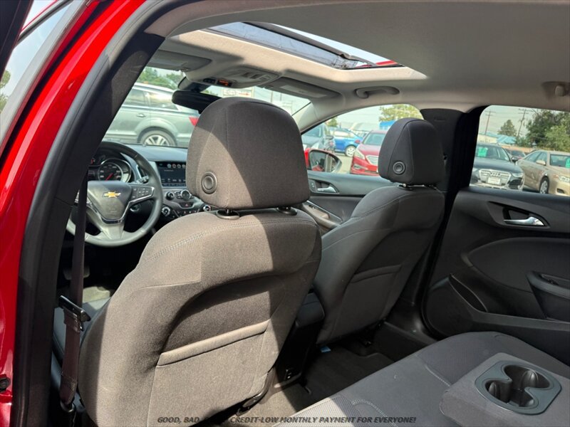 Used 2017 Chevrolet Cruze LT w/ Sun And Sound Package FWD image 15