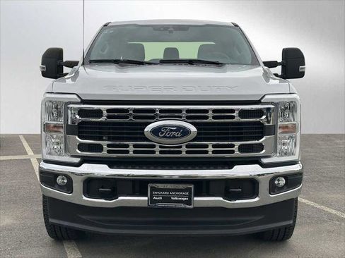 Used 2023 Ford F350 XLT w/ FX4 Off-Road Package image 8