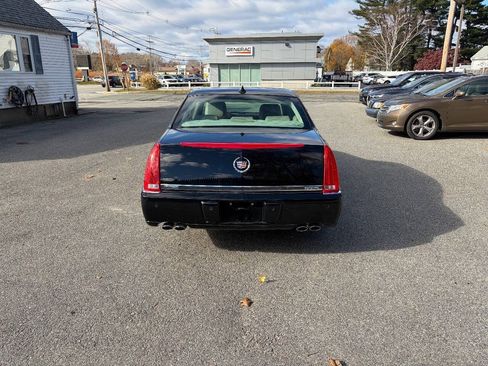 Used 2011 Cadillac DTS Premium w/ Driver Awareness Package FWD image 9