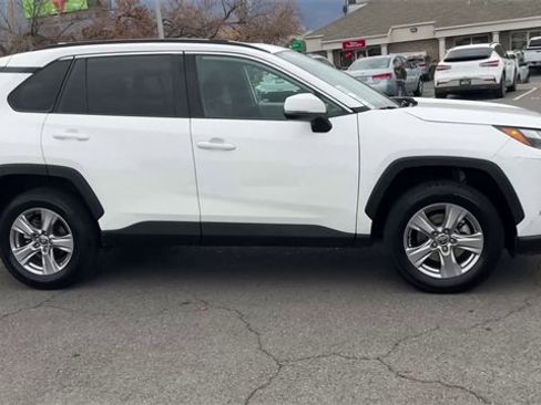 Used 2022 Toyota RAV4 XLE image 8