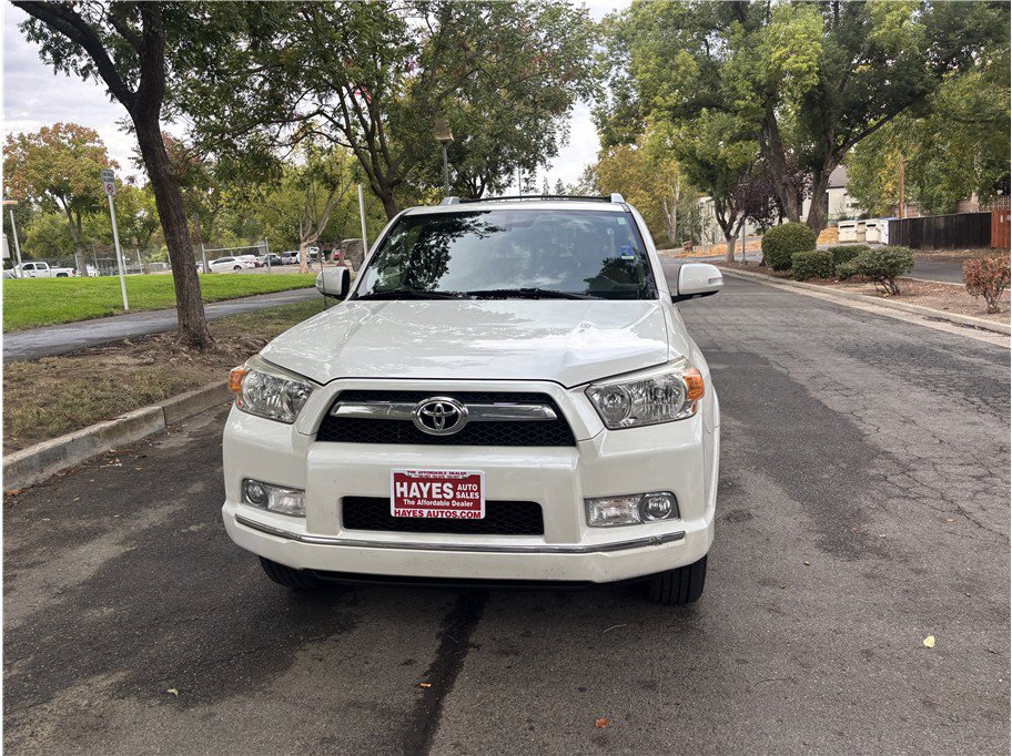 Used 2012 Toyota 4Runner Limited AWD/4WD image 3