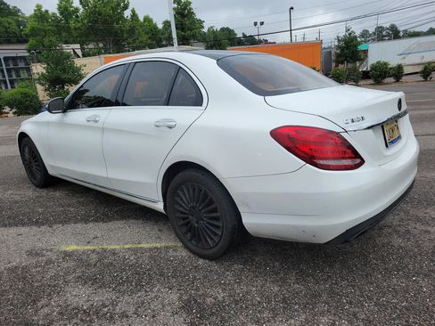 Used 2015 Mercedes-Benz C 300 4MATIC Sedan image 7