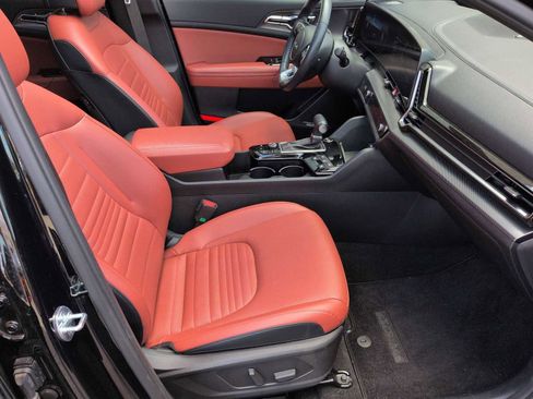 Used 2024 Kia Sportage SX image 24