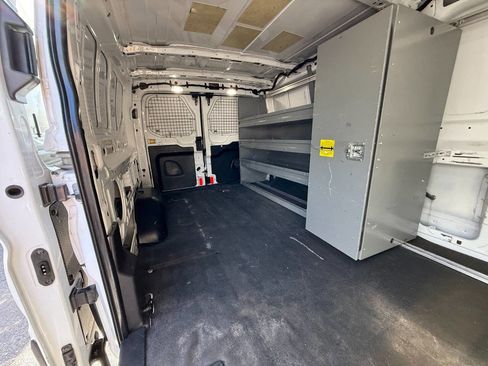Used 2018 Ford Transit 250 148 Low Roof image 10