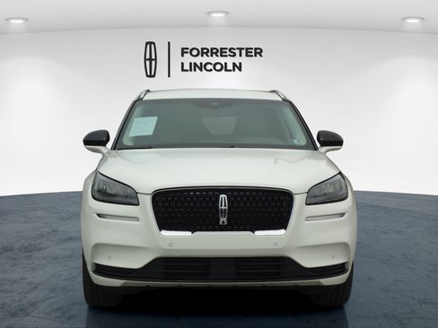 Used 2022 Lincoln Corsair AWD w/ Equipment Group 101A image 8